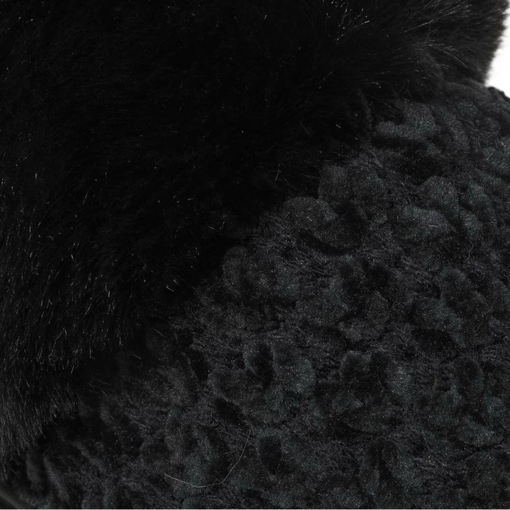 Kelly & Katie Kennedy Slipper in black size small - Picture 5 of 10